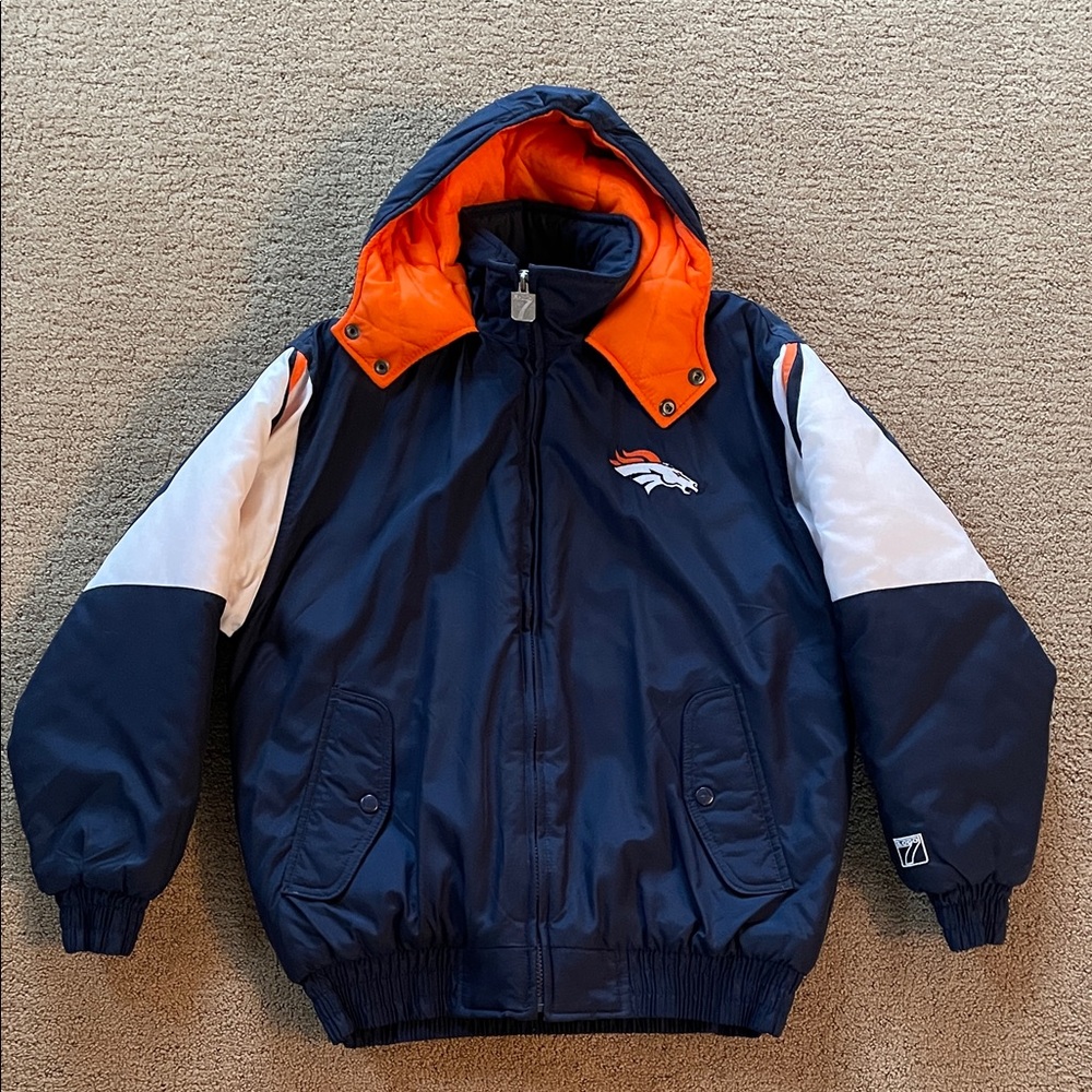 Kids size L 14/16 Denver Broncos Puffer Jacket